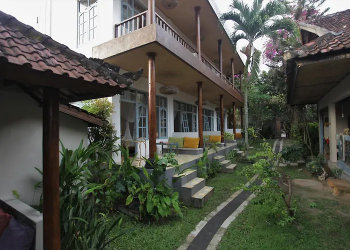 Relax Beach Resort Candidasa